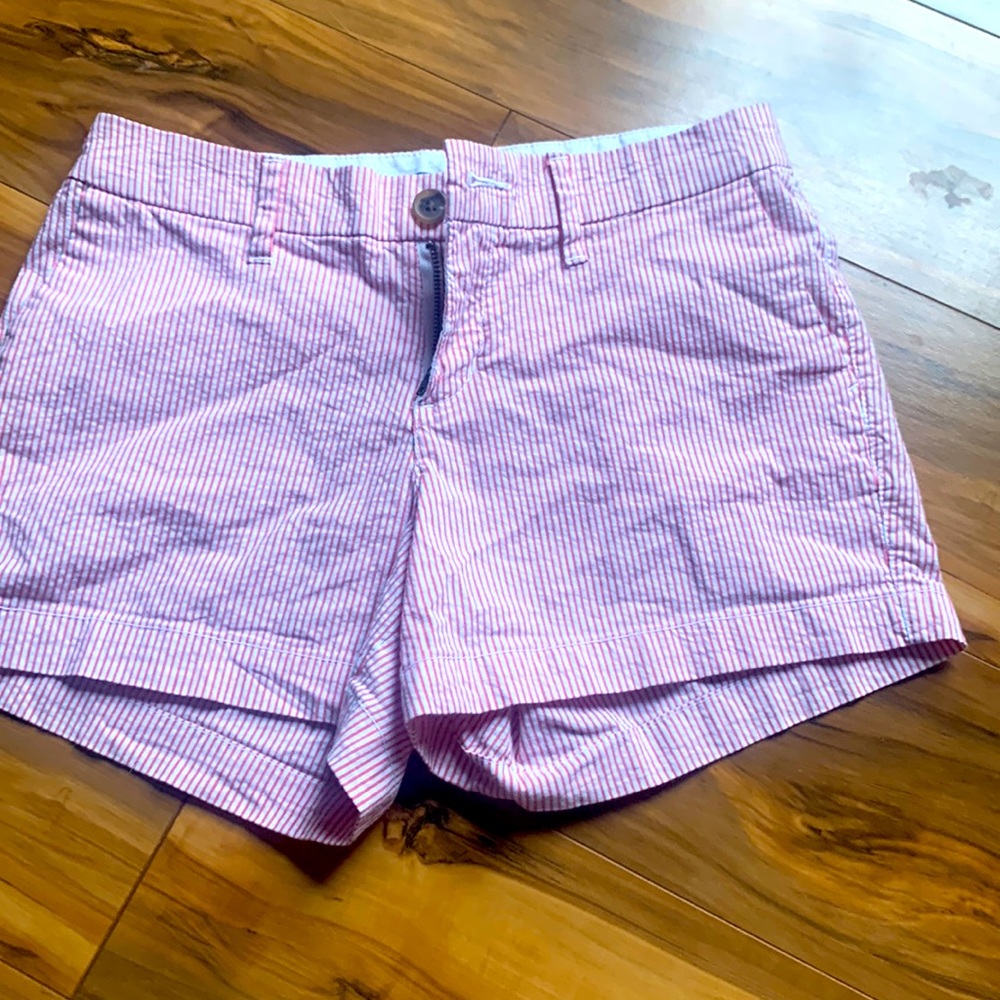 Never worn- pink seersucker shorts
